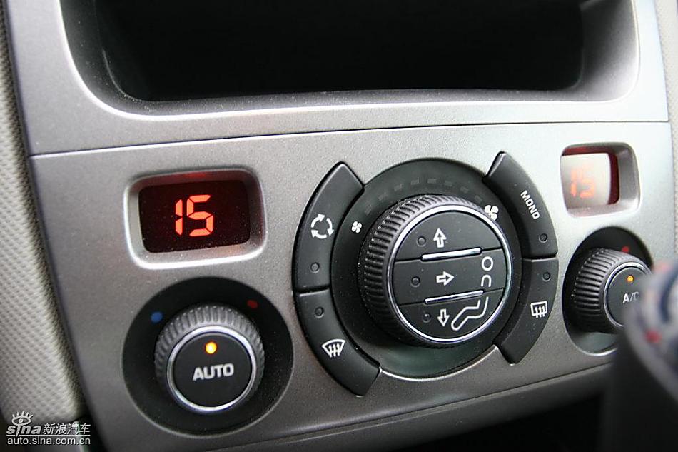标致308SW内饰及细节