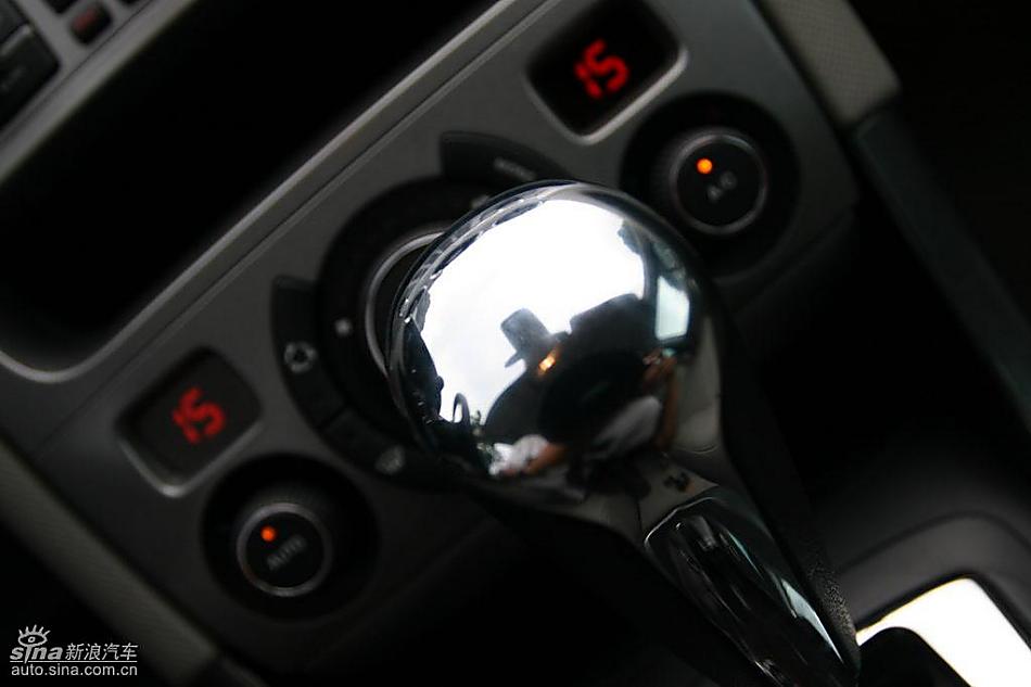 标致308SW内饰细节