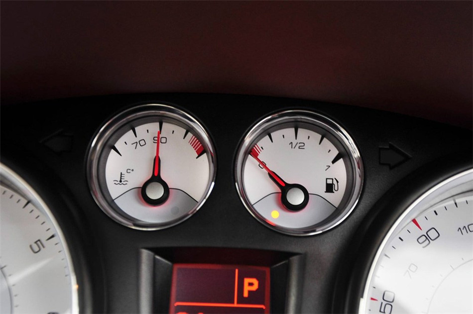 2012款标致308CC 1.6L自动豪华型