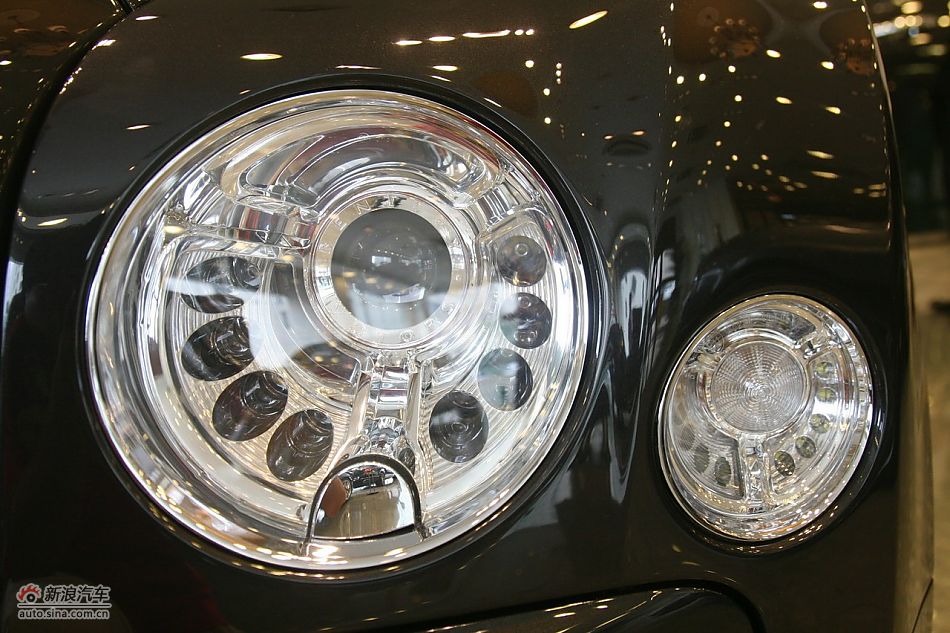 宾利慕尚外观细节