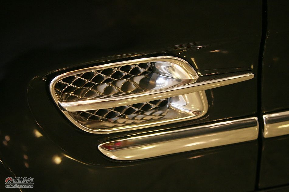 宾利慕尚外观细节