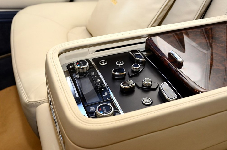 2012Ľ6.8T Diamond Jubilee