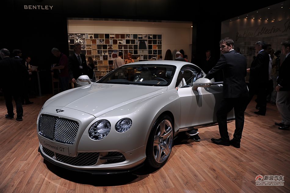 宾利欧陆GT