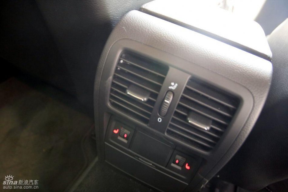 大众R36内饰及细节