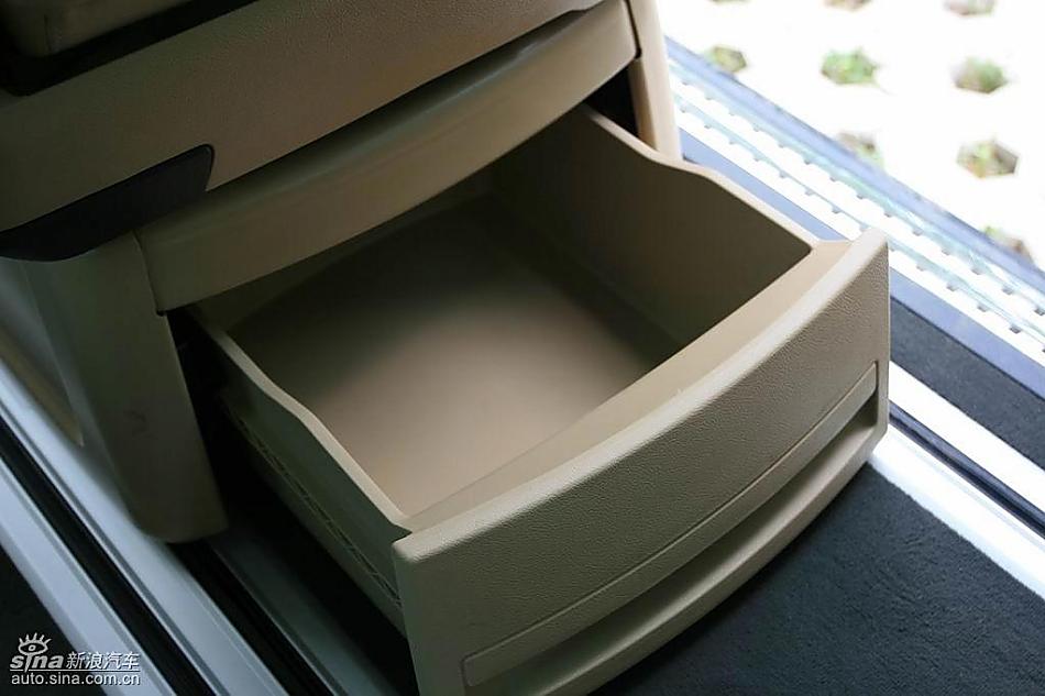 大众Multivan T5内饰