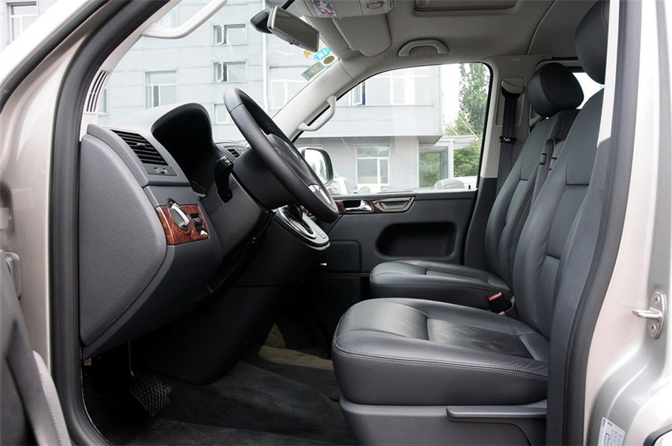 2012款大众Multivan 2.0T豪华版