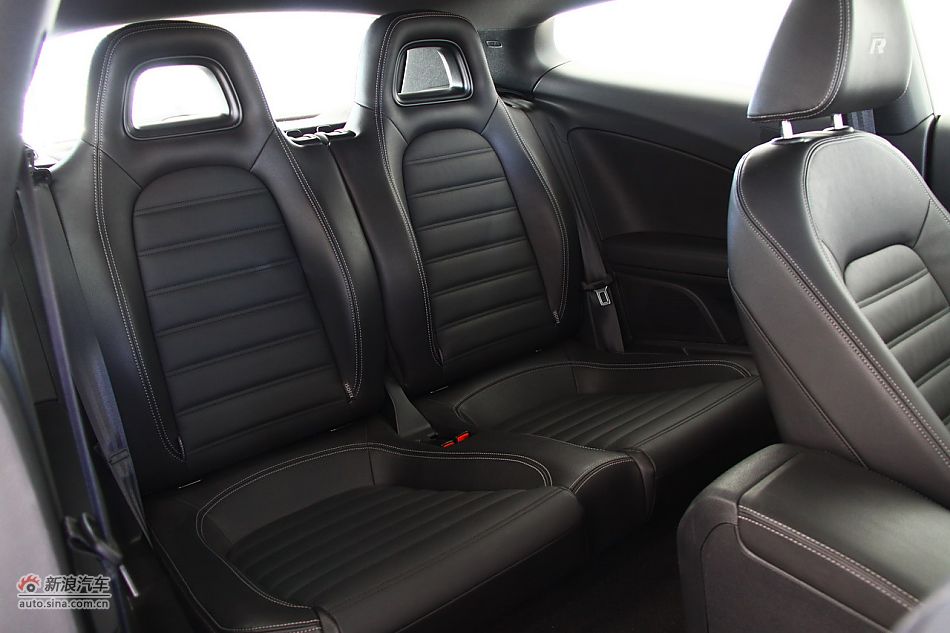 尚酷R座椅与空间