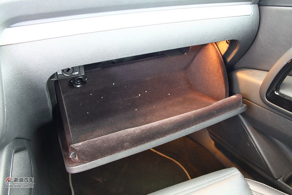 尚酷R座椅与空间