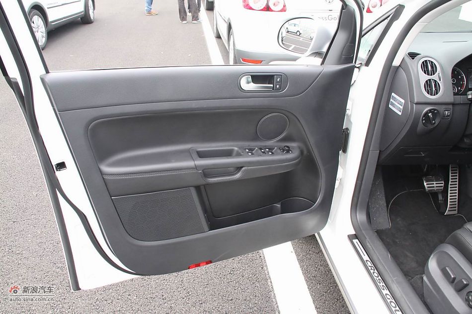 2011款CrossGolf内饰