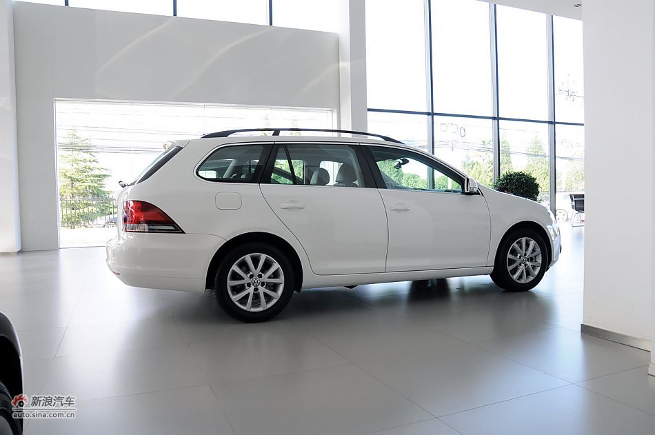 Golf旅行轿车实拍