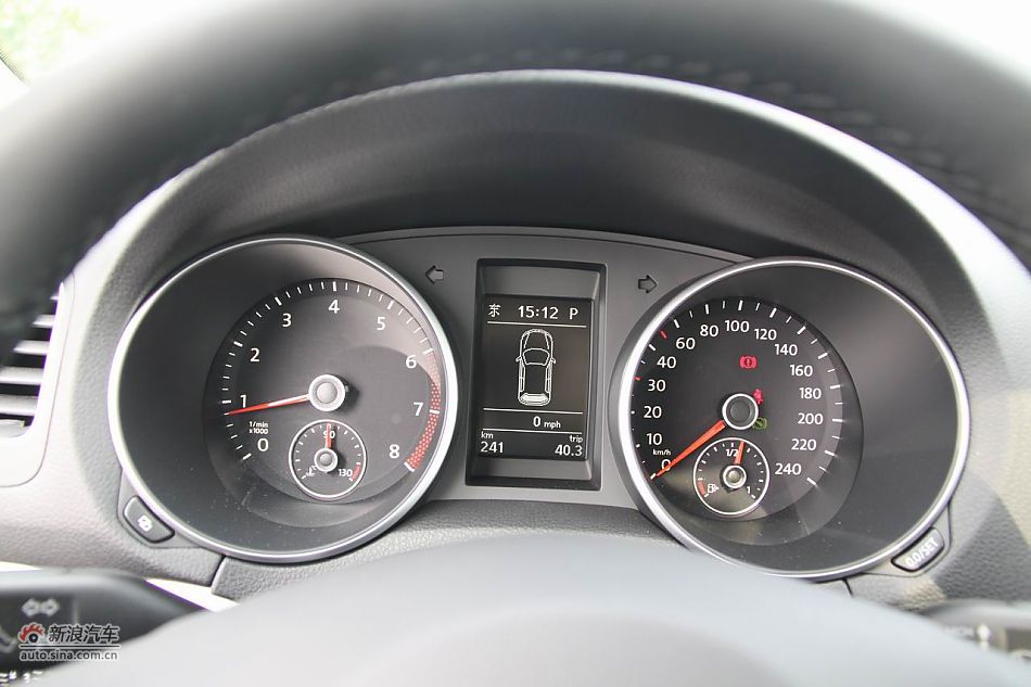 2011款高尔夫旅行轿车内饰