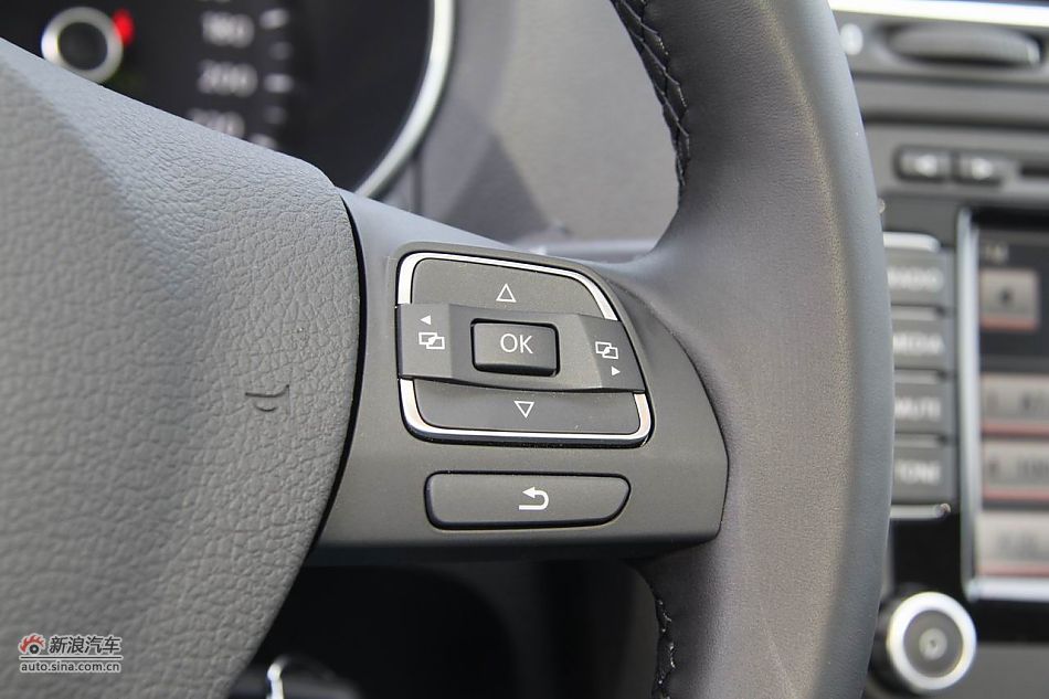 2011款高尔夫旅行轿车内饰