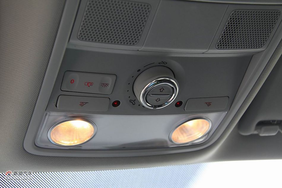 2011款高尔夫旅行轿车内饰