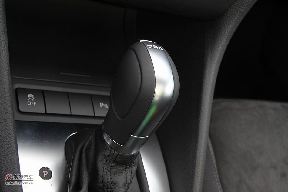 2011款高尔夫旅行轿车内饰