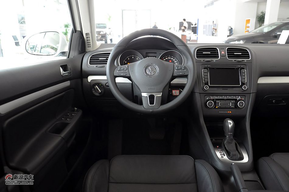 Golf旅行轿车实拍