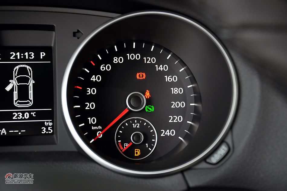 Golf旅行轿车实拍