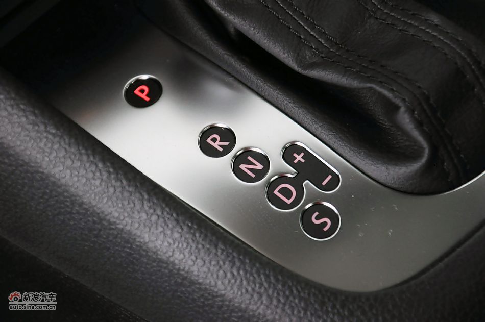 Golf旅行轿车实拍