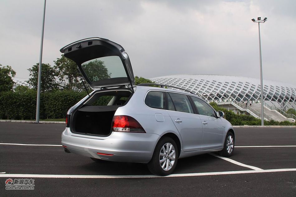 2011款高尔夫旅行轿车座椅和空间