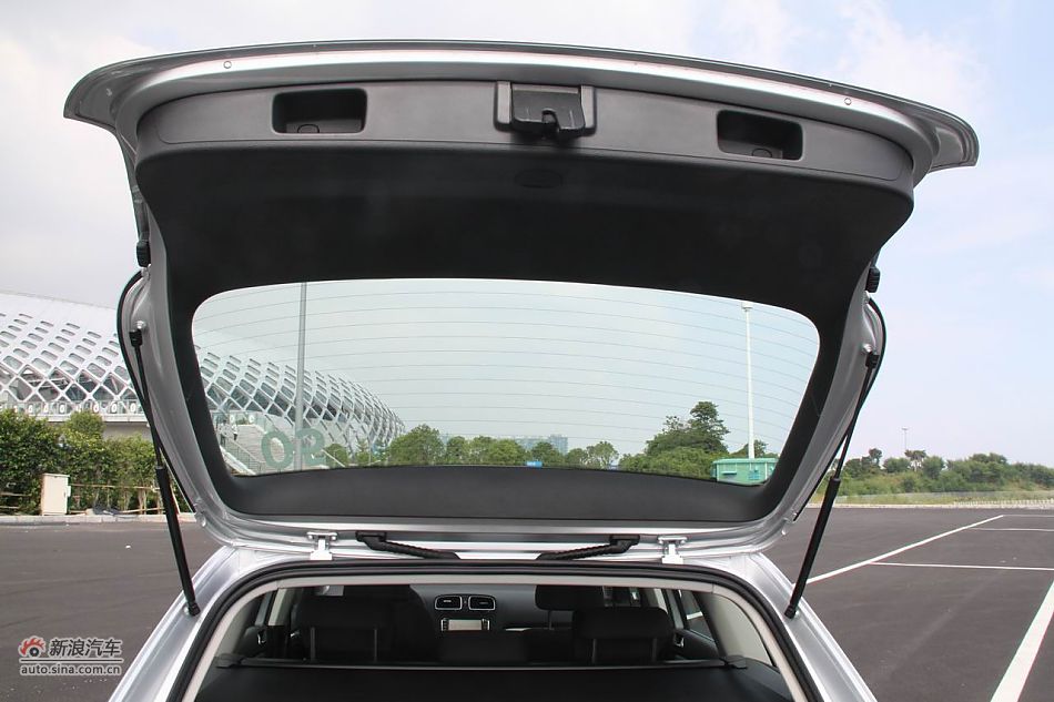 2011款高尔夫旅行轿车座椅和空间