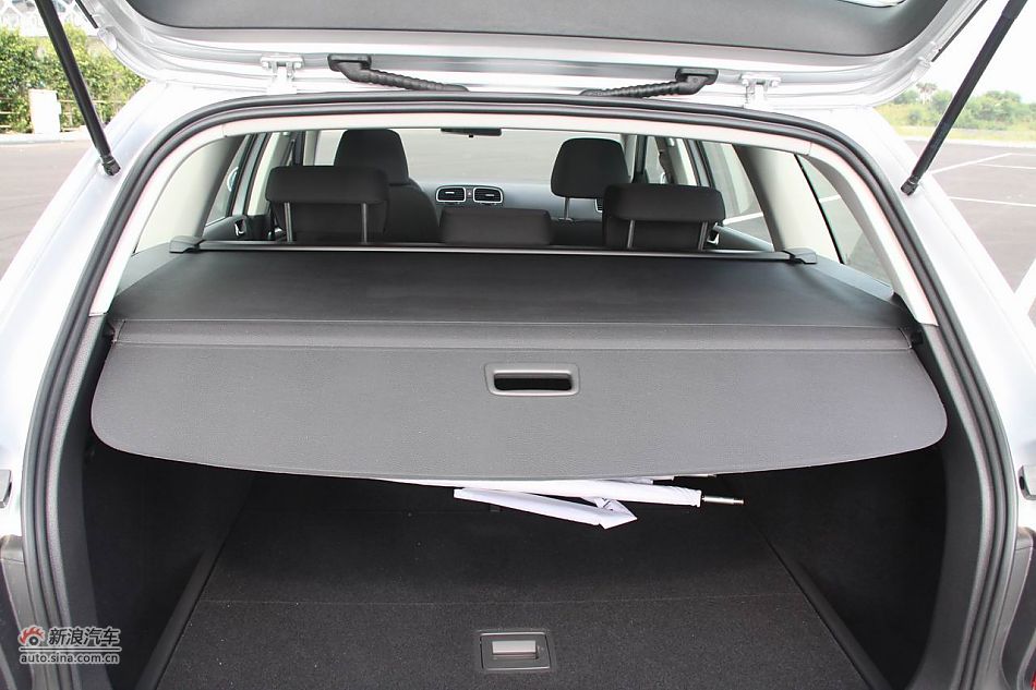 2011款高尔夫旅行轿车座椅和空间