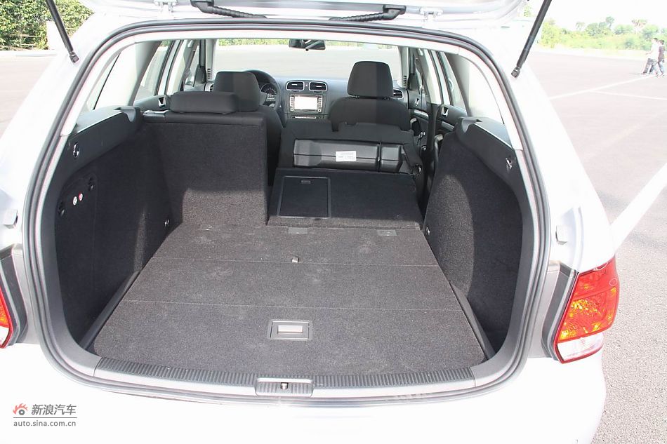2011款高尔夫旅行轿车座椅和空间