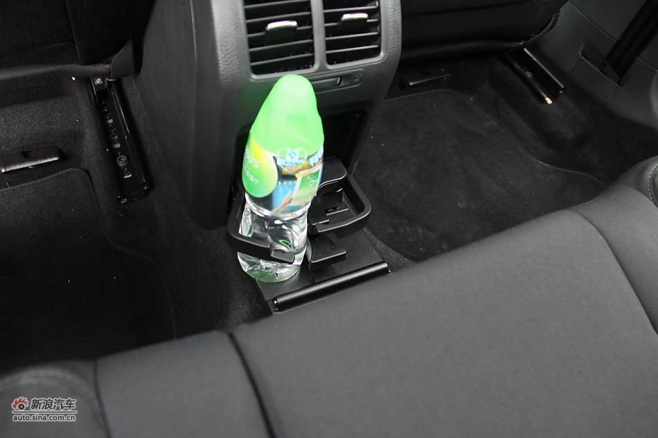 2011款高尔夫旅行轿车座椅和空间