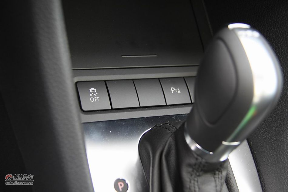 2011款高尔夫旅行轿车座椅和空间