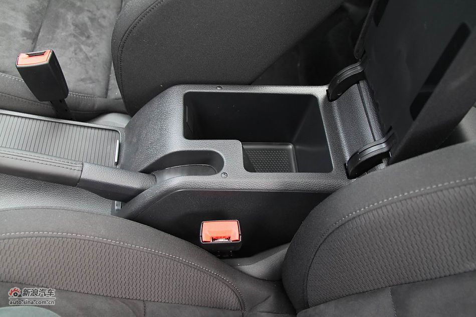 2011款高尔夫旅行轿车座椅和空间