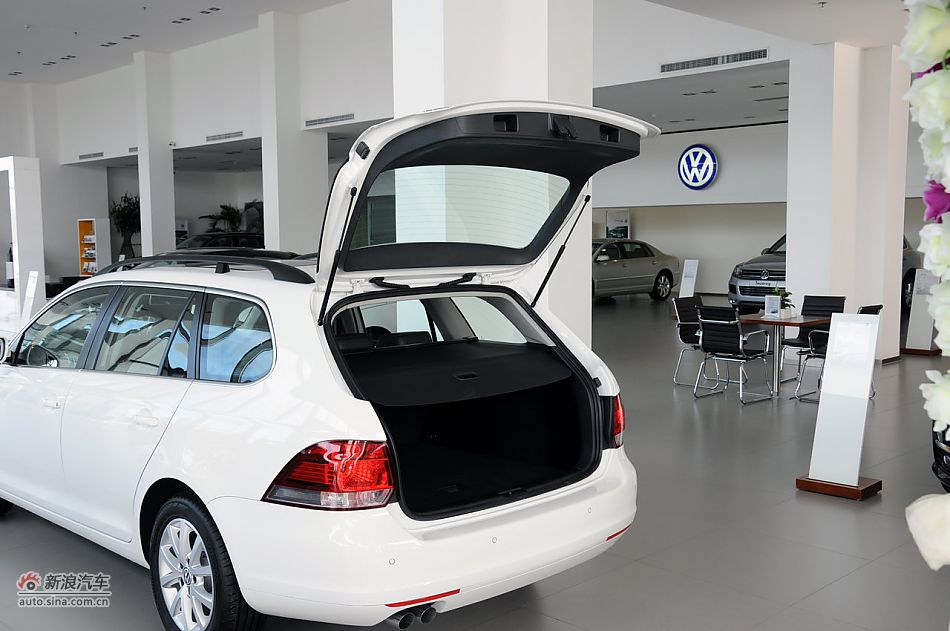 Golf旅行轿车实拍