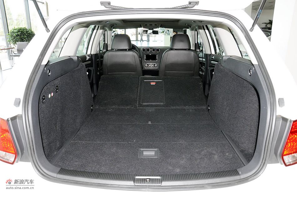 Golf旅行轿车实拍