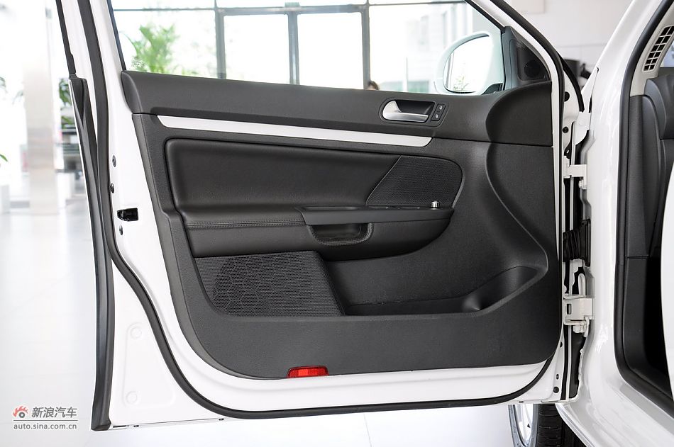 Golf旅行轿车实拍