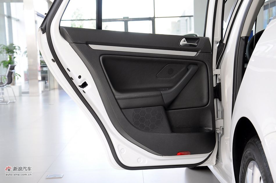 Golf旅行轿车实拍