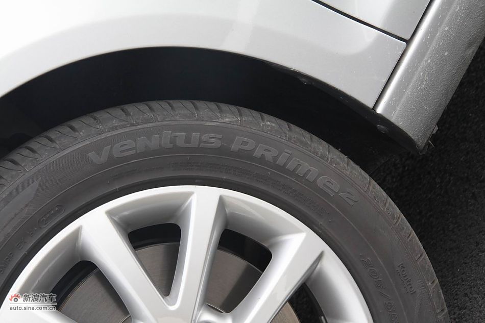 2011款高尔夫旅行轿车外部细节