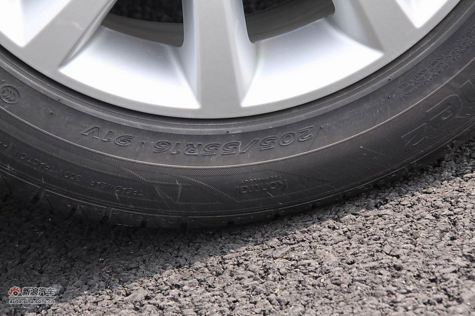 2011款高尔夫旅行轿车外部细节