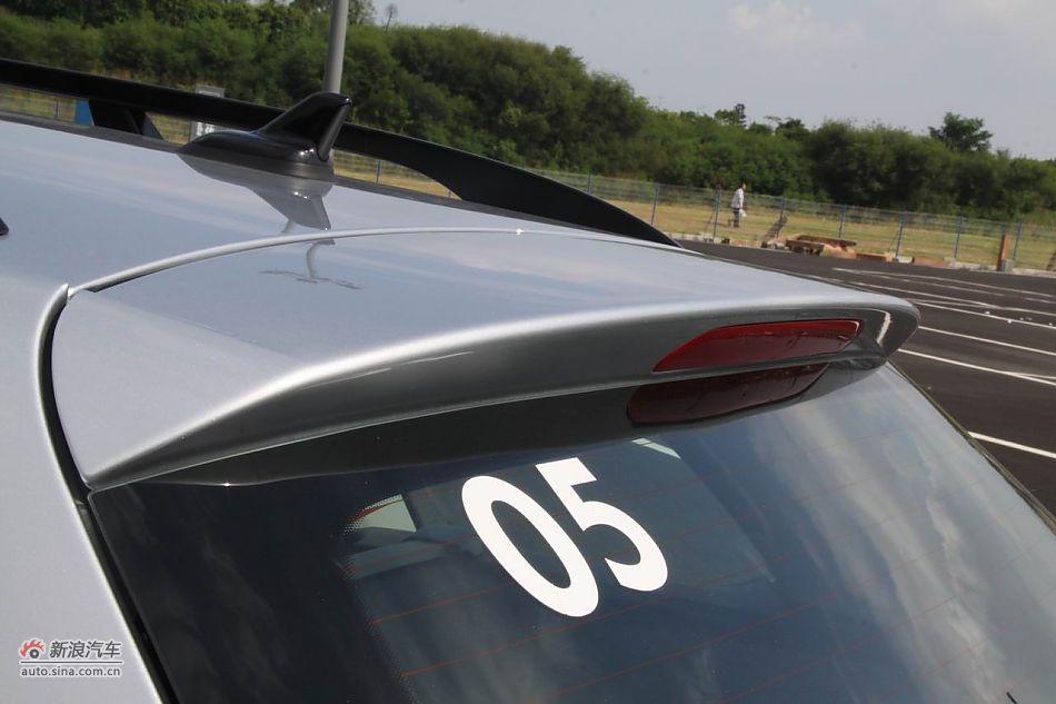 2011款高尔夫旅行轿车外部细节