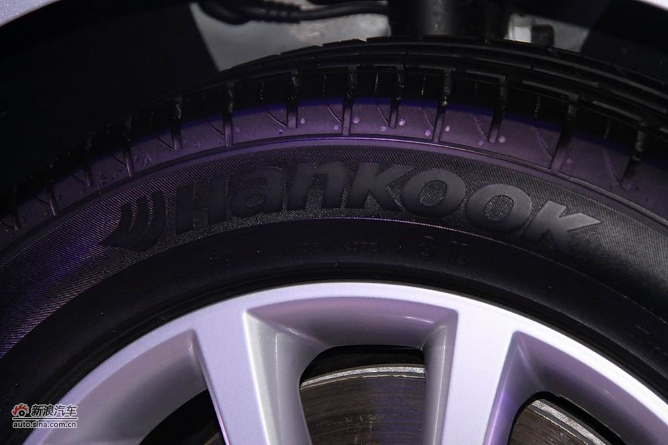 2011款高尔夫旅行轿车外部细节