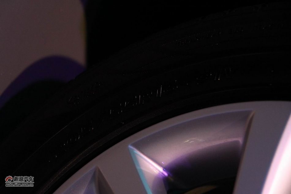 2011款高尔夫旅行轿车外部细节