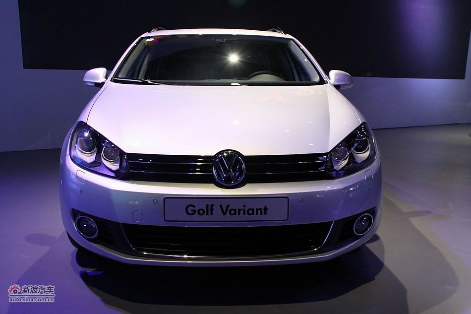 2011款高尔夫旅行轿车外观