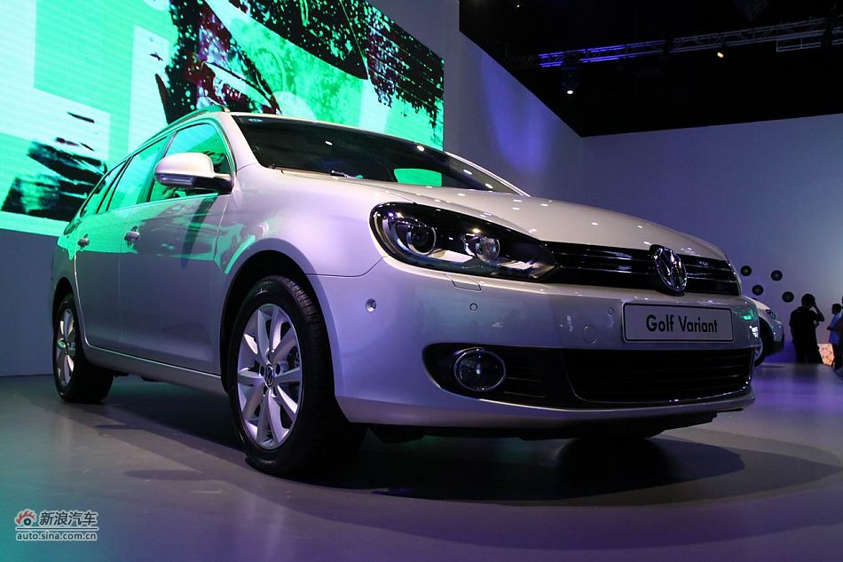 2011款高尔夫旅行轿车外观