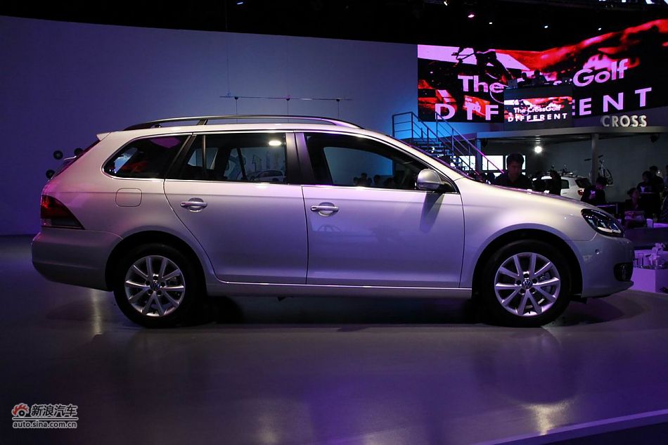 2011款高尔夫旅行轿车外观