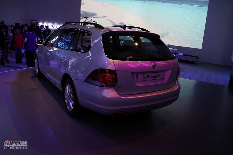 2011款高尔夫旅行轿车外观