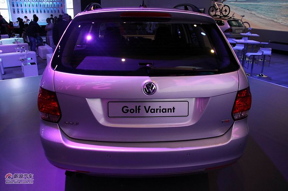 2011款高尔夫旅行轿车外观