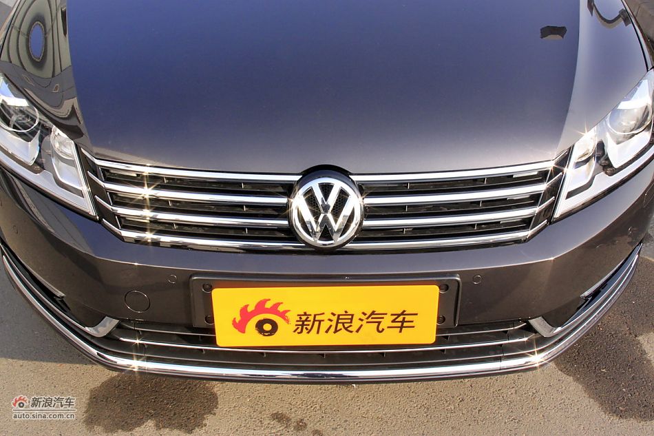 2012款迈腾旅行版