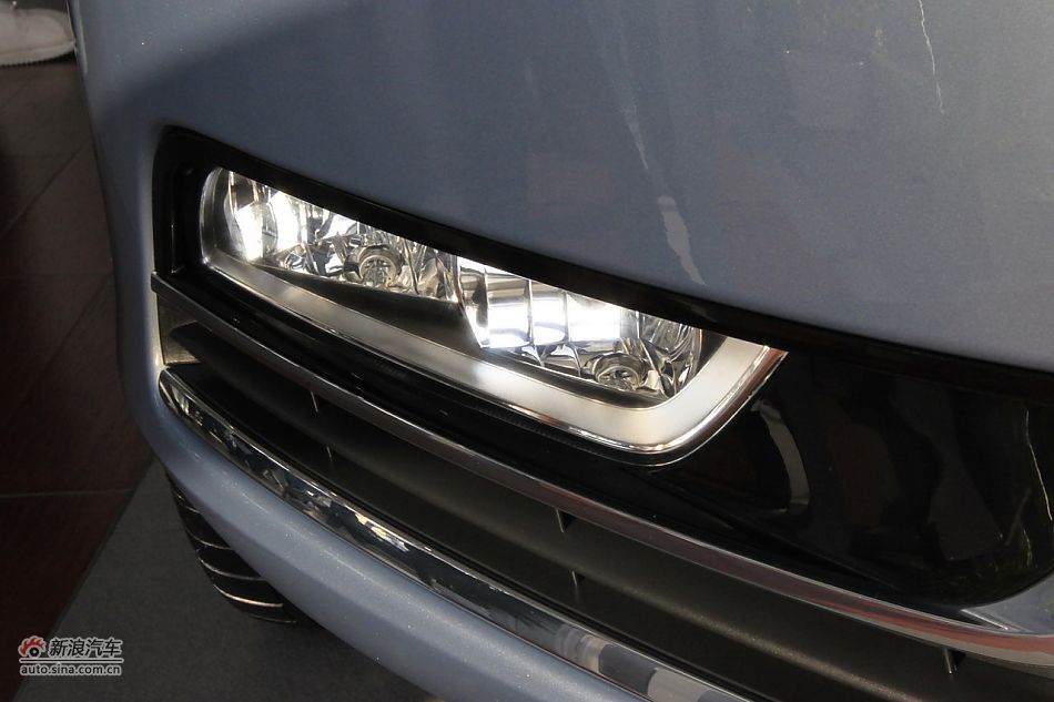 2012款迈腾旅行版