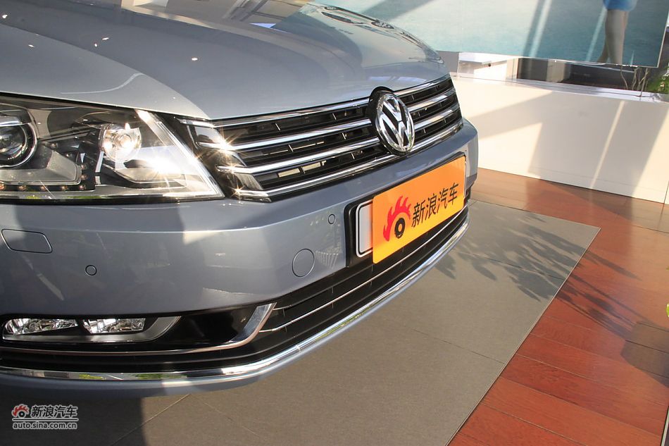 2012款迈腾旅行版