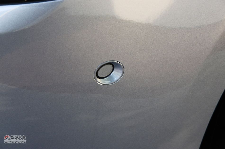 2012款迈腾旅行版