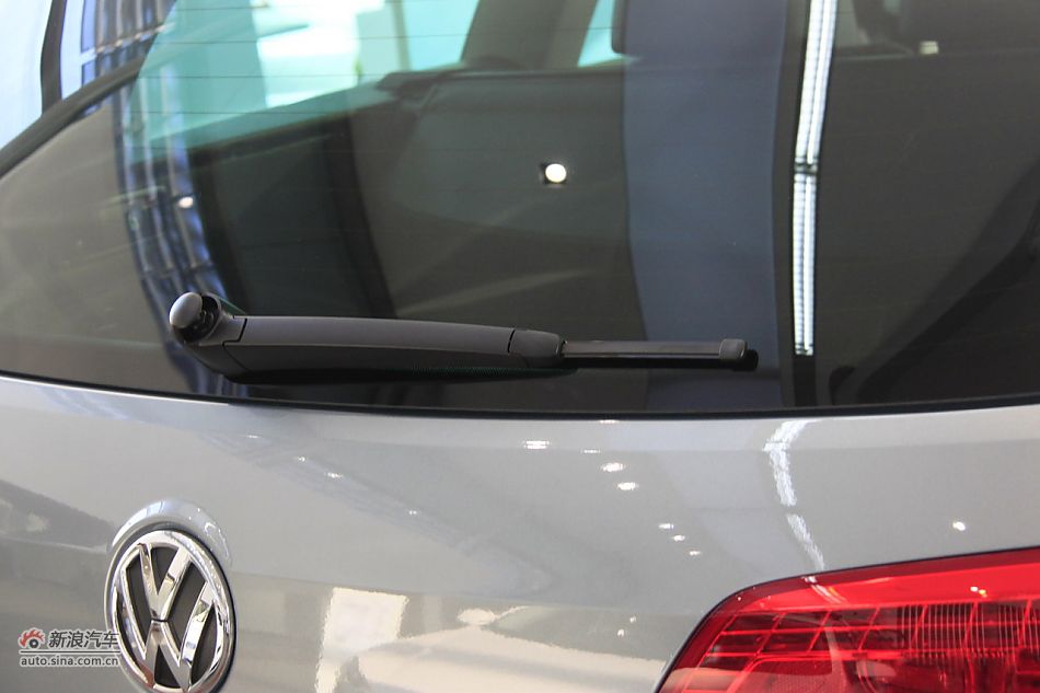 2012款迈腾旅行版