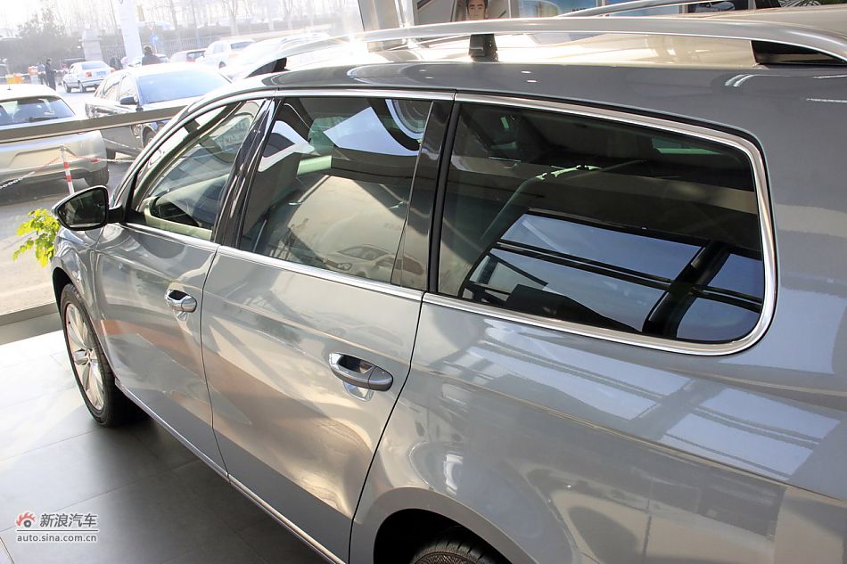 2012款迈腾旅行版