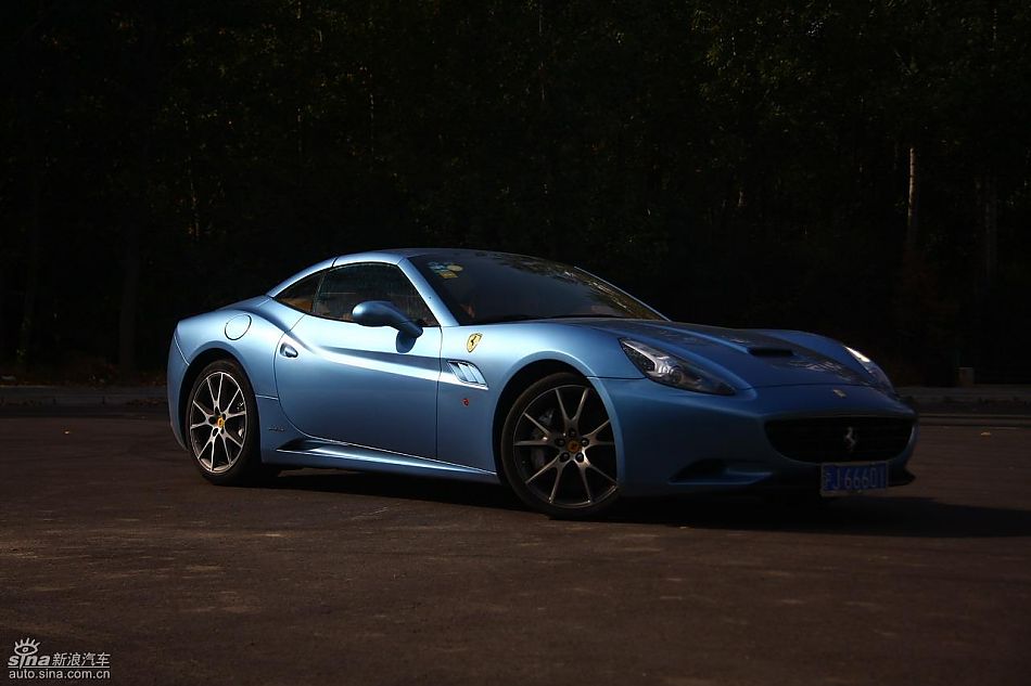 法拉利California试车实拍图外观