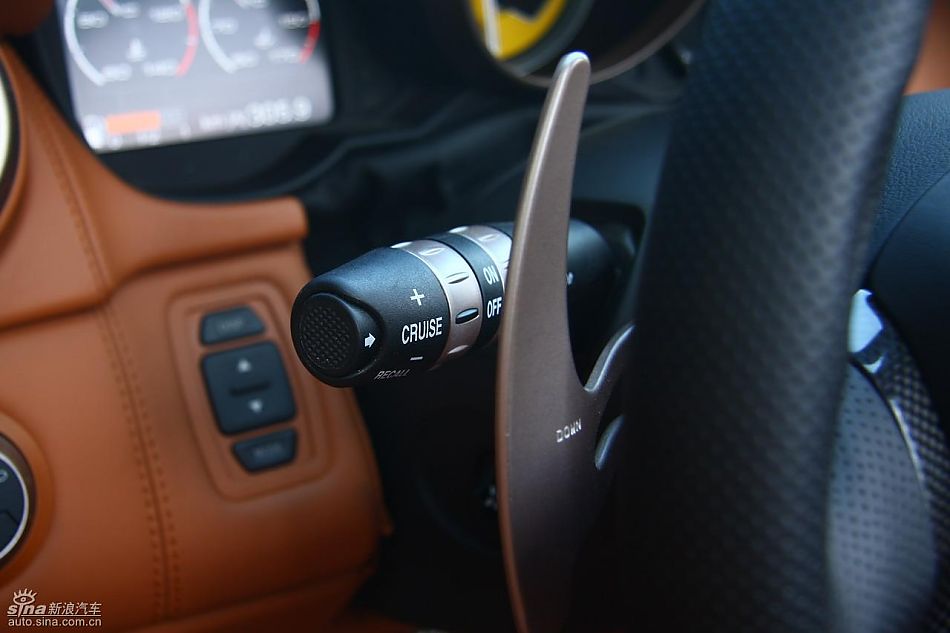 法拉利California试车实拍图内饰